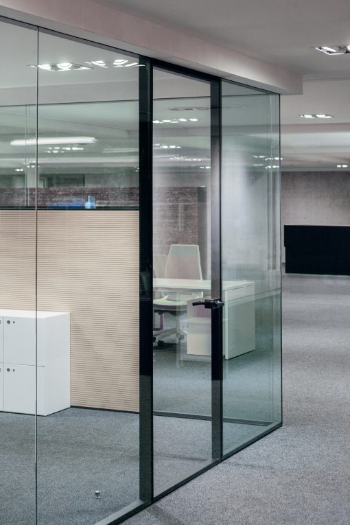 cloison vitrée - cloison insonorisante - acoustique - osmoz mobilier & aménagement de bureau