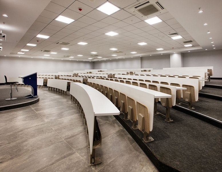 auditorium – auditorium paris – auditorium de paris – un auditorium – auditorium architecture – grand auditorium – amphitheatre architecture – osmoz mobilier & aménagement de bureau