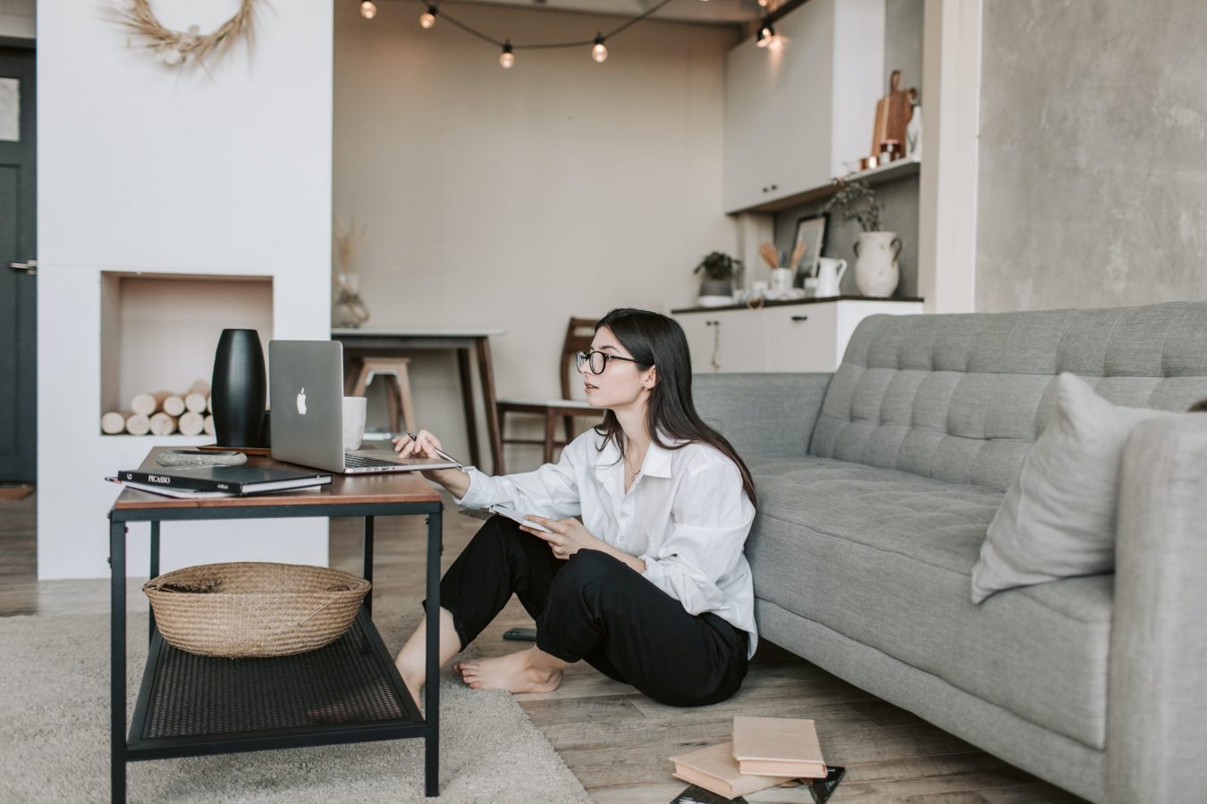 femme en télétravail