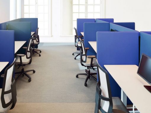 Cloisons acoustiques dans un espace de travail