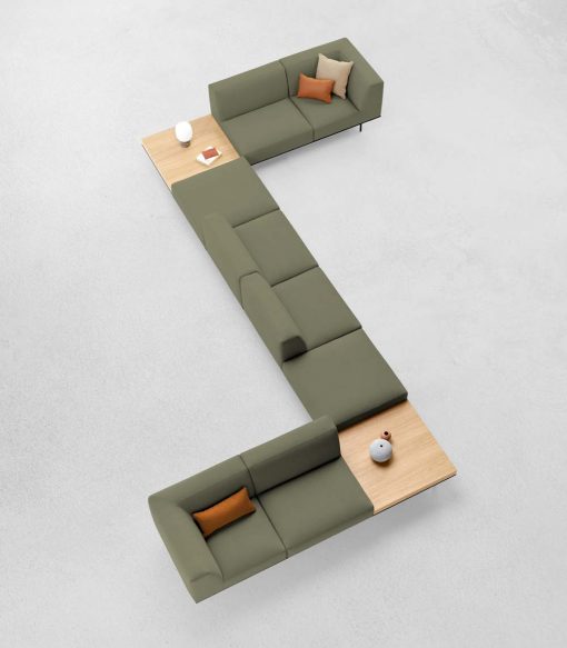 Canapé modulable design dans un fond neutre